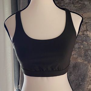 Lululemon sports bra in Olive green